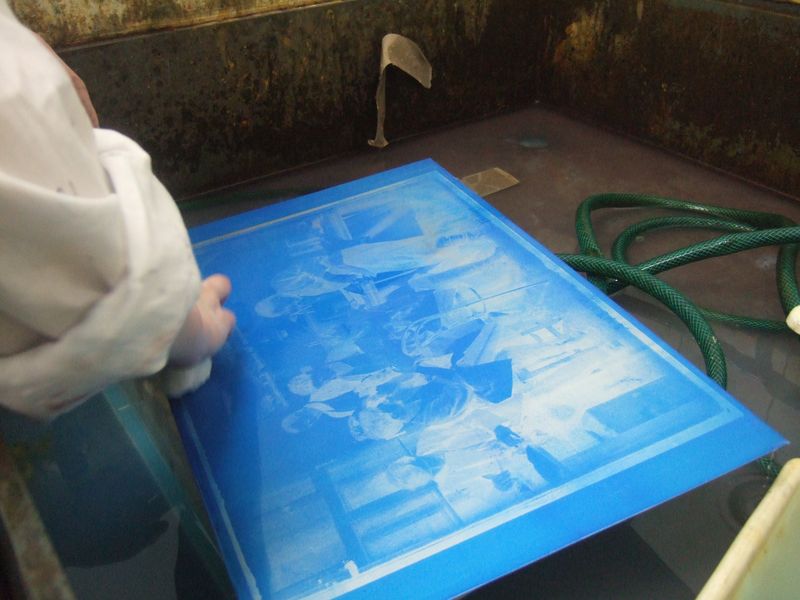 Making glass plate