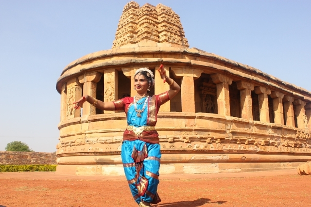 WEB bharatanatyam