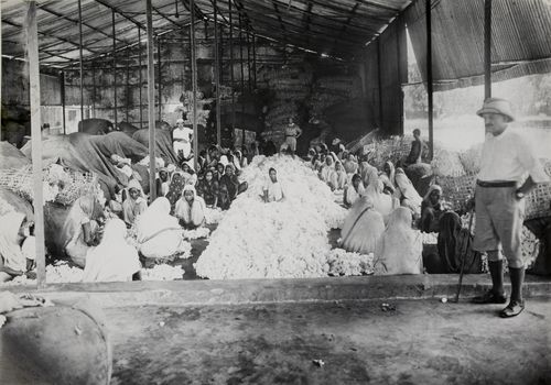 Ginning Factory-India-1926