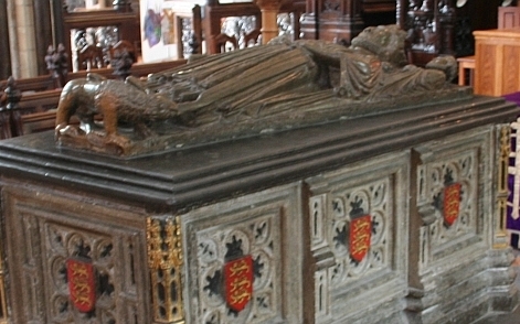 King_John's_Tomb,_Worcester_Cathedral_-_geograph_org_uk_-_486814